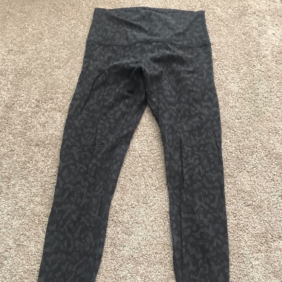 Lulu green formation camo align legging - Picture 2 of 5